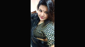 Horny Desi Wife Recording herself Showing Boobs for her Husband’s Boss