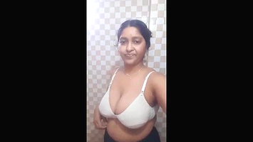 Bigboob Bhabi Bathing