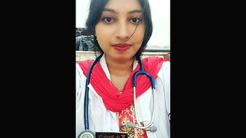 Beautiful Doctor Showing