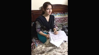 Paki Girl Showing her Sexy Figure