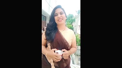 kruti Patel uski  coffee n vidio with some  information about famil.