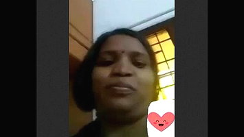 Telugu Aunty Showing Boobs and Pussy