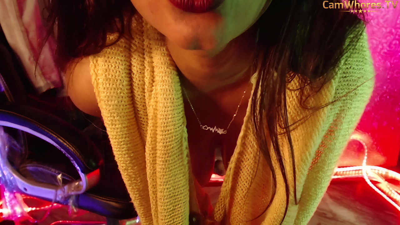 Ayesha Singhania 23 Licking Panty Indian Sex MMS