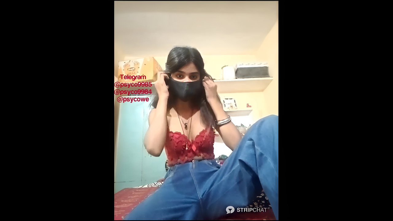 Dakotaler 1 Private show getting nude
