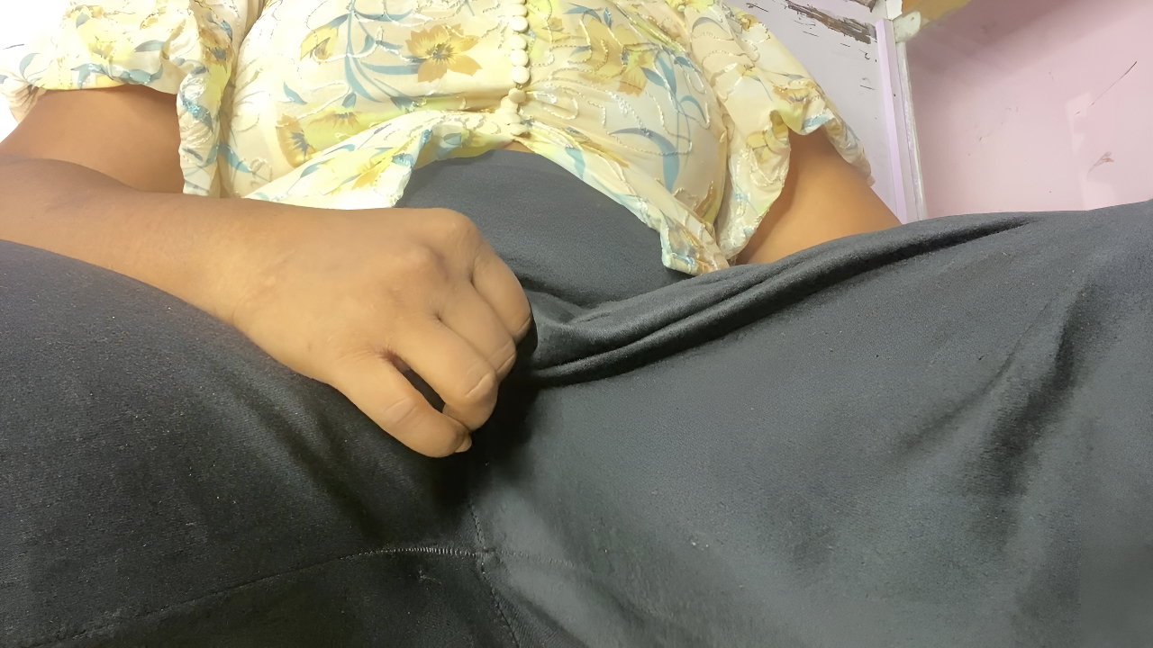 Horny Booby Girl Moaning Hard Fingering Pussy