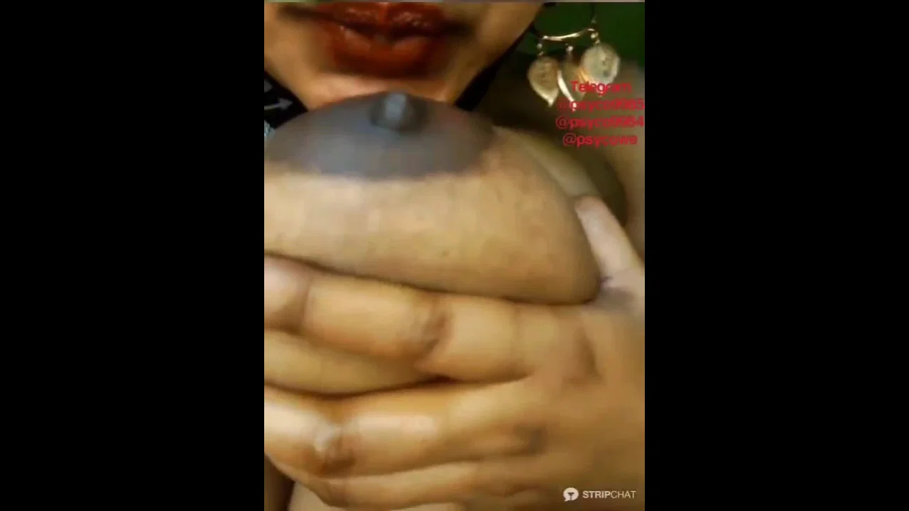 Kusum Girl Shows Hot Figure & Big Boobs Pussy Fingering My Desi