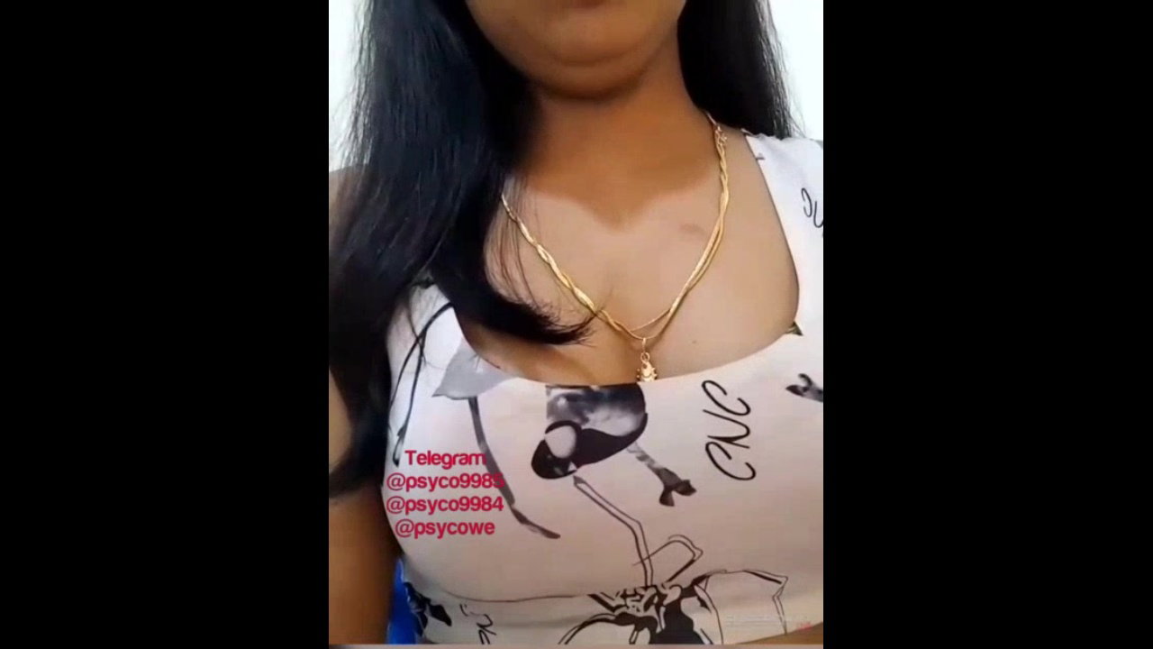 Maahhii_2 Fingering Pussy in Indian Sex MMS Leak