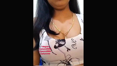 Maahhii_2 Fingering Pussy in Indian Sex MMS Leak