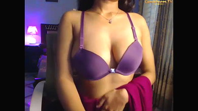 Sandy_lara (21) Private show wide spreading pussy hole