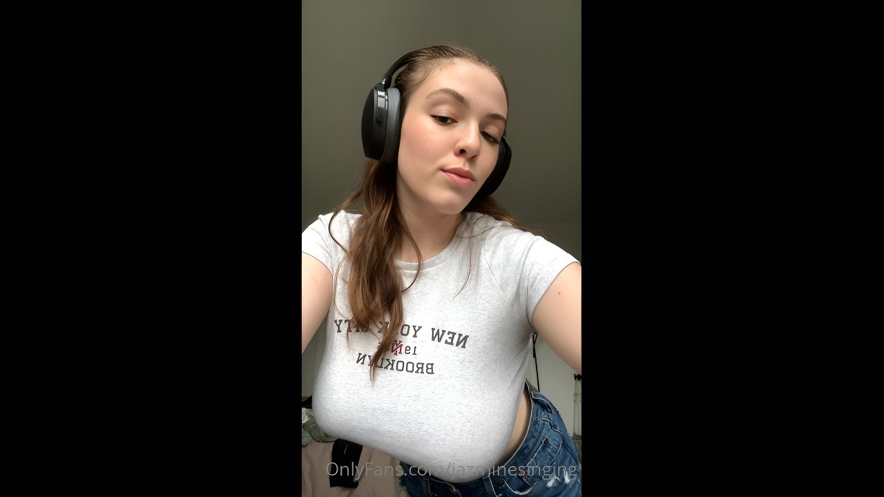 Jazmine Singing Onlyfans video collection – 228