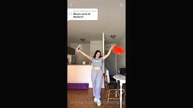 Jazmine Singing Onlyfans video collection – 286