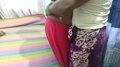 Balackmailed landlady Bhabhi with her nude video then fucked her hard and got rent