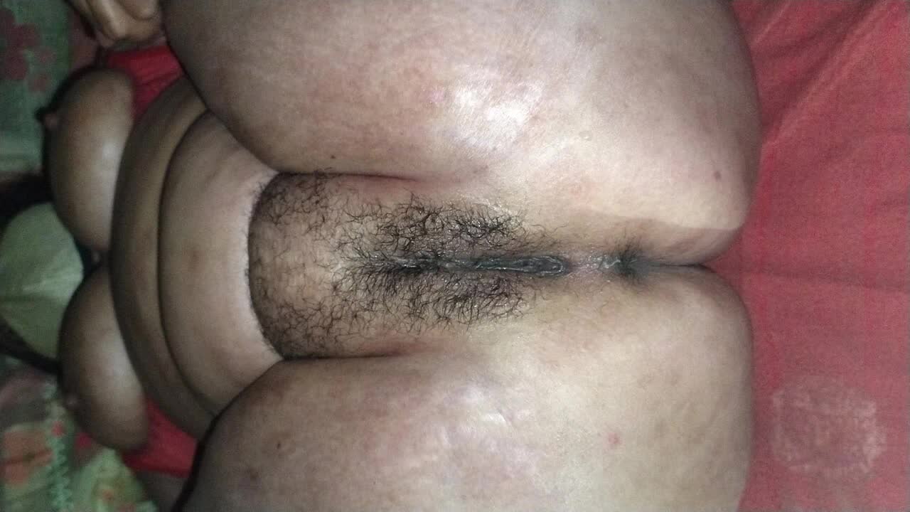 Desi Bhabhi Fingering Pussy & Blowjobe