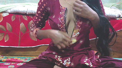Desi Sexy girl masturbation with aubergine Video