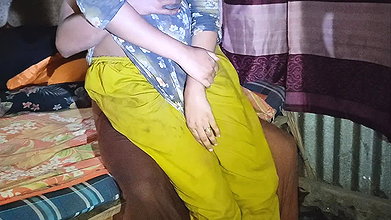 Real Amateur Couple Private Homemade Moment with My Beautiful Wife