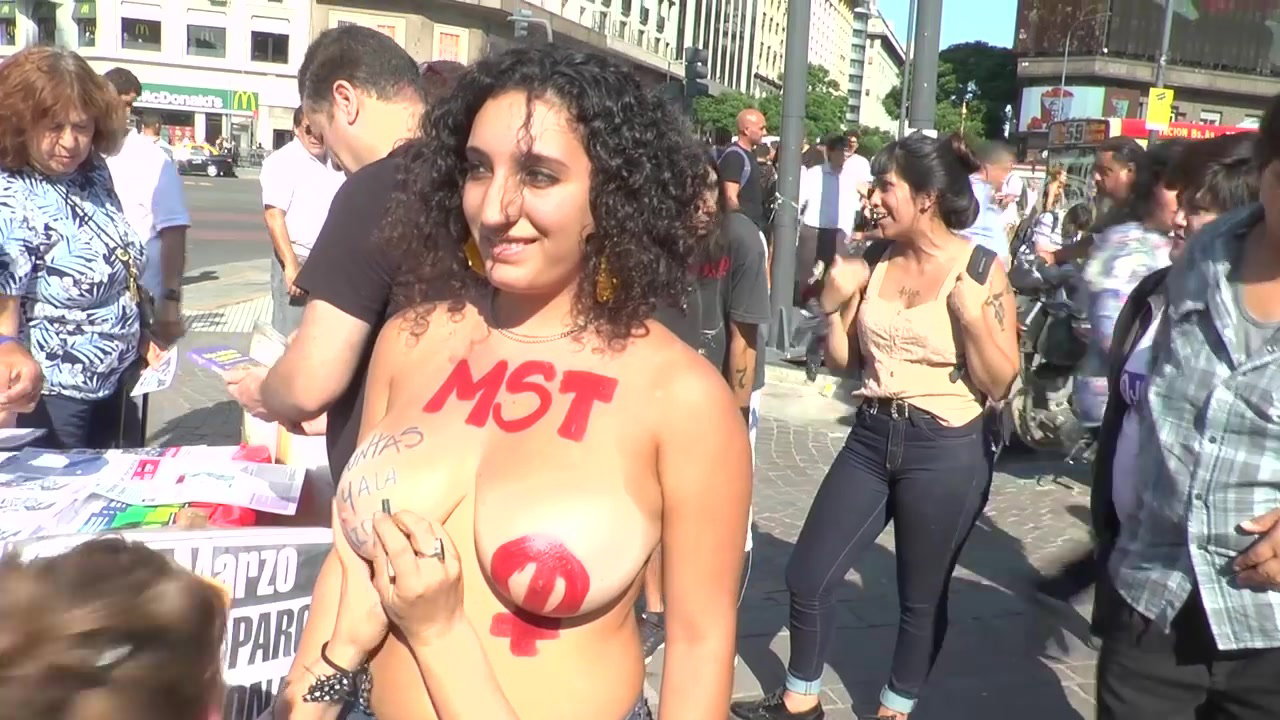 Getting a chick from public and fuck her for money 27_19740205