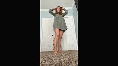 Slutty Amateur Babe Paid Cash for Public Sex MMS