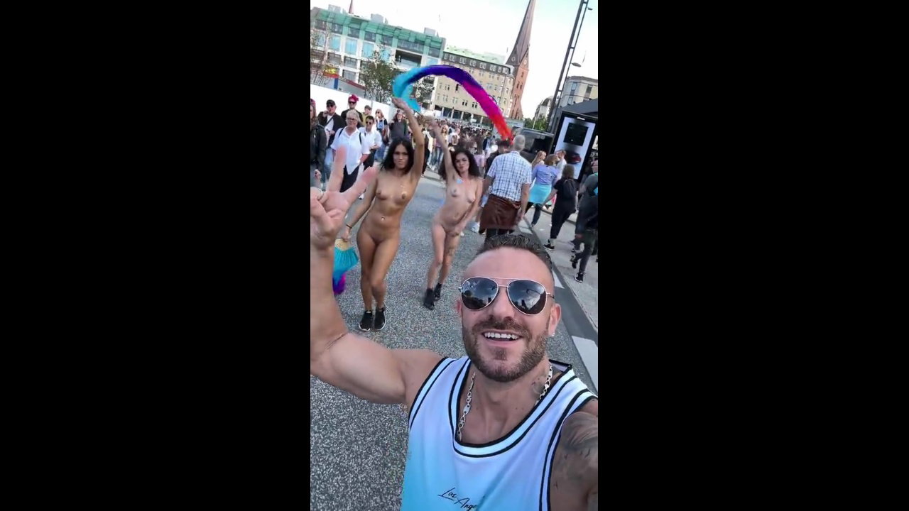 Claudia Bavel Fucks Potro De Bilbao In Public MMS
