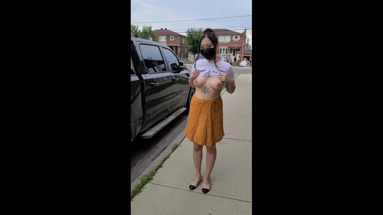 Hidden Cam Catches Jeny Stripped in Public My Desi
