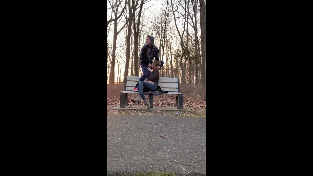 Hunk bi guy gets changed in a public gym locker room 4K_efe7e614