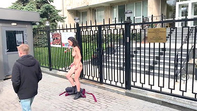Milf public dildo first time Fake Soldier Gets Used as a Fuck Toy_fd25ead9
