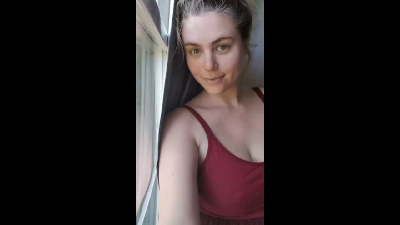 naked cumshot in public toilet big cock_4b018c14