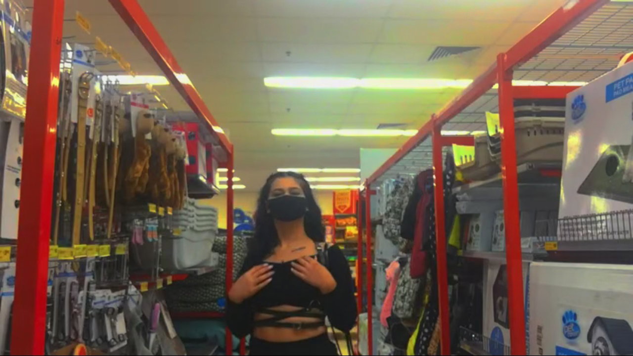 Pledge Sucks Dick At Public Tailgate BBQ Facial_24620f77