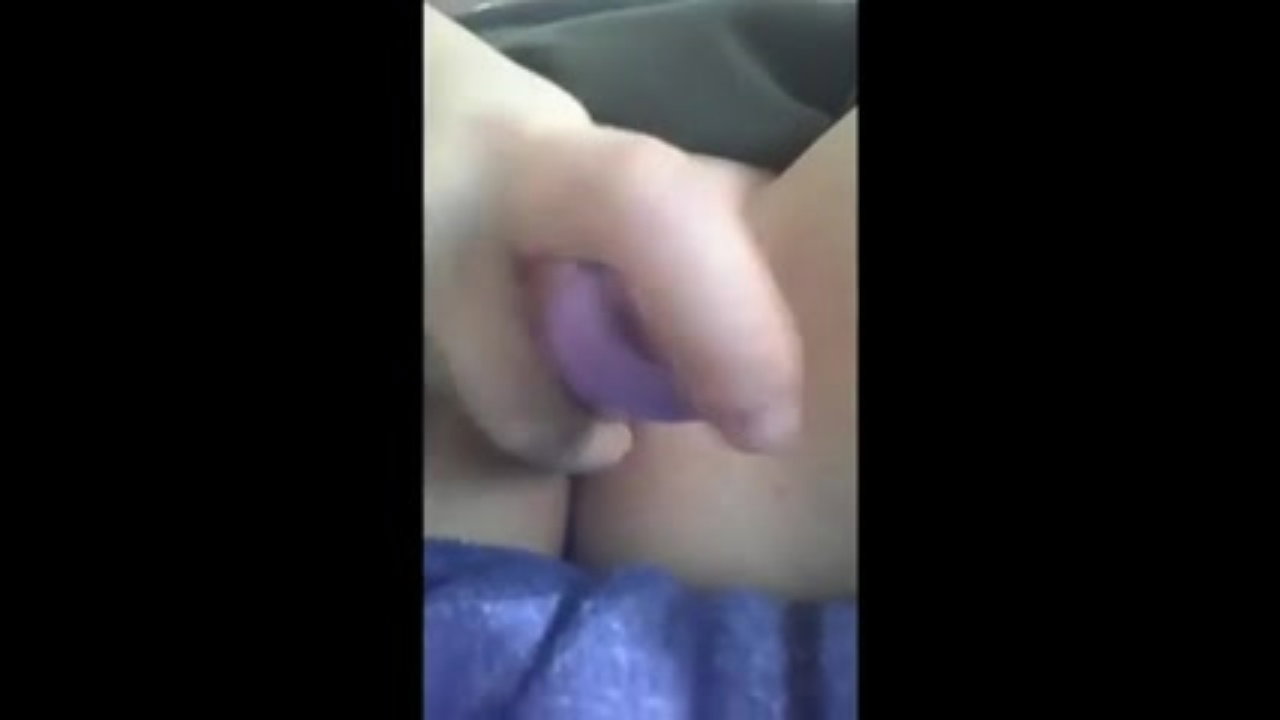 Teen pussy juice oozing in My Desi creampie scene