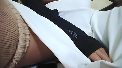 Indian Sex MMS: Susyy in White Skirt Opens Pussy