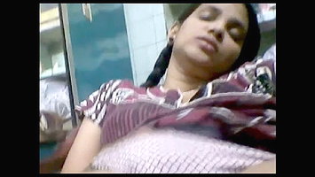 Desi sexy wife sexy face on fing time