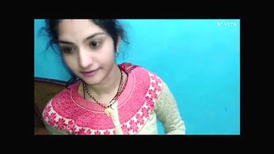 Indian Desi bhabhi ne apane sasur ko raat me bulakar apni choot chudai.