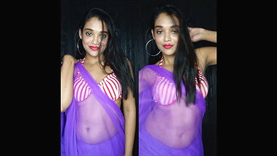 Rekha maami k uper baith kr chudai kiya.