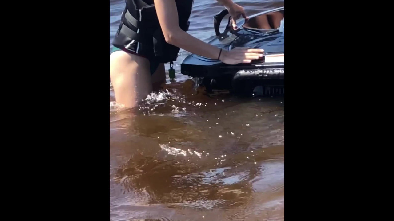 Amateur Porn Risky Public Sex On Beach Voyeur Cam Part1_cf1c4578