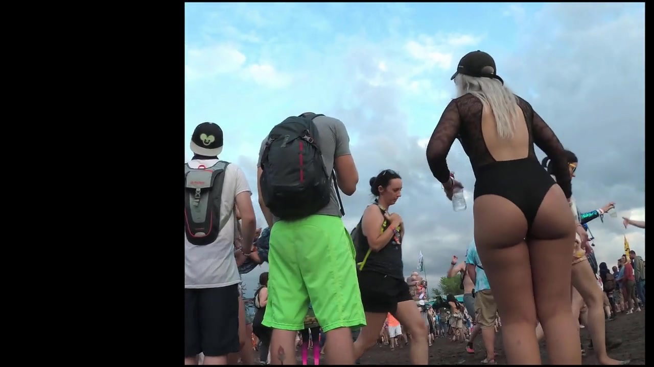 Big Tits On The Beach 2 – Scene 1_e6a2bed5