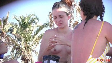 HollyBlack Anal Beach Bitch_034e759a