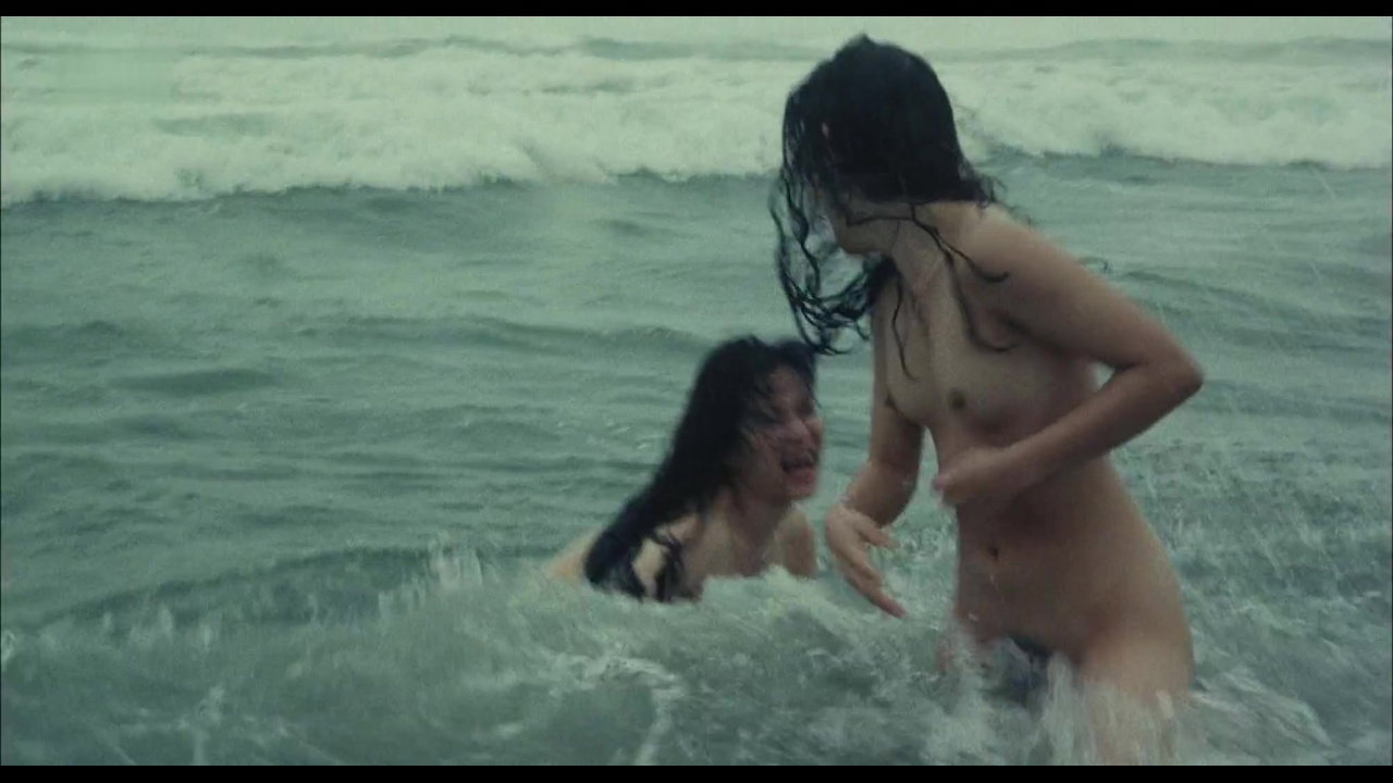 Nude Beach – Fantastic Boobs Spread_2e966abc