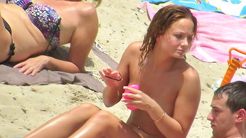 shemale masturbate her big cock in nude beach_7f595634