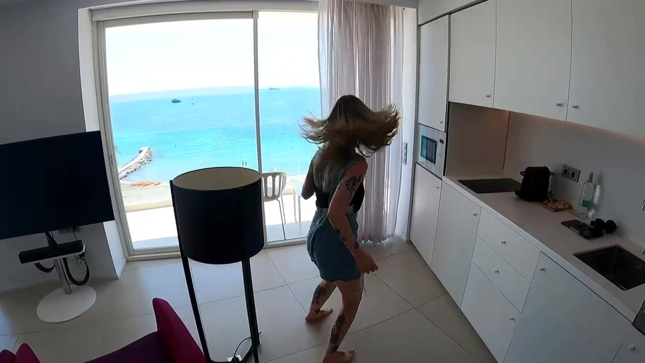 Wonderful brunette lass Topless Beach Voyeur_7c34a4ce