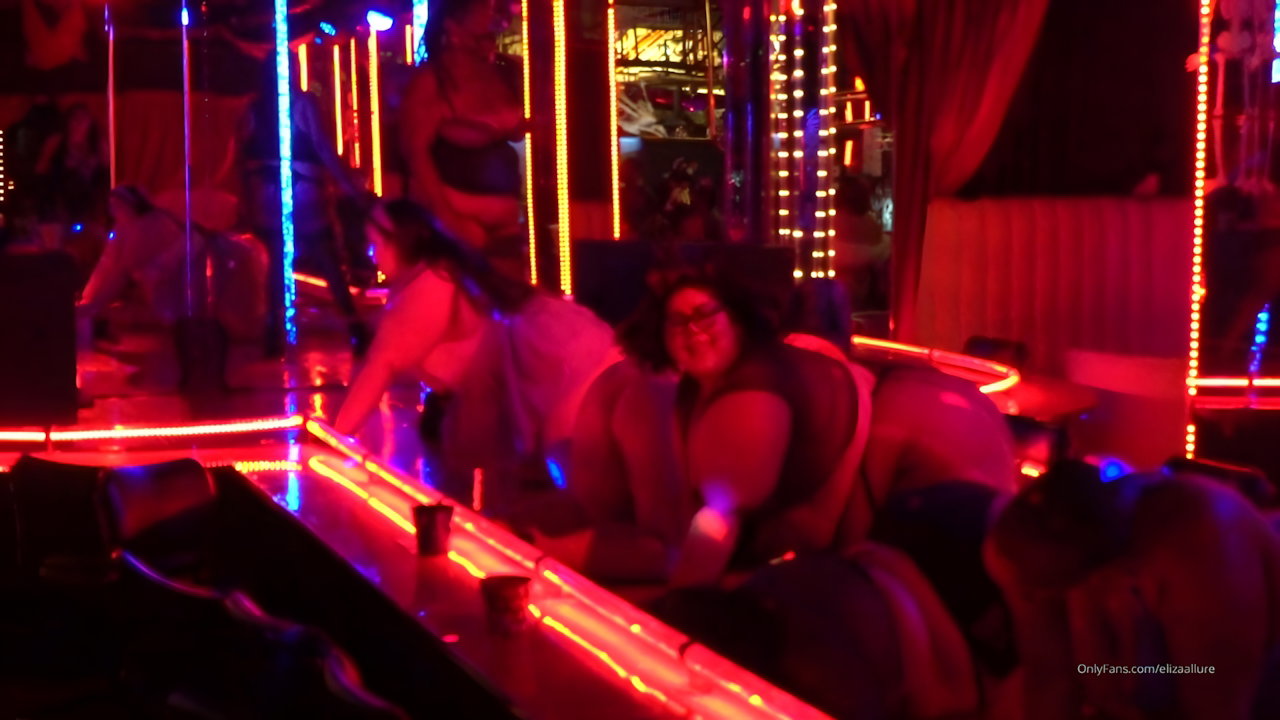 Lotion on Big Sexy BBW Ass After Spanking_ef80df40