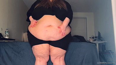 SUPER BBW FETT ARSCH 180 KG MILF FICKT DAS ALLES WACKELT_3e2be692