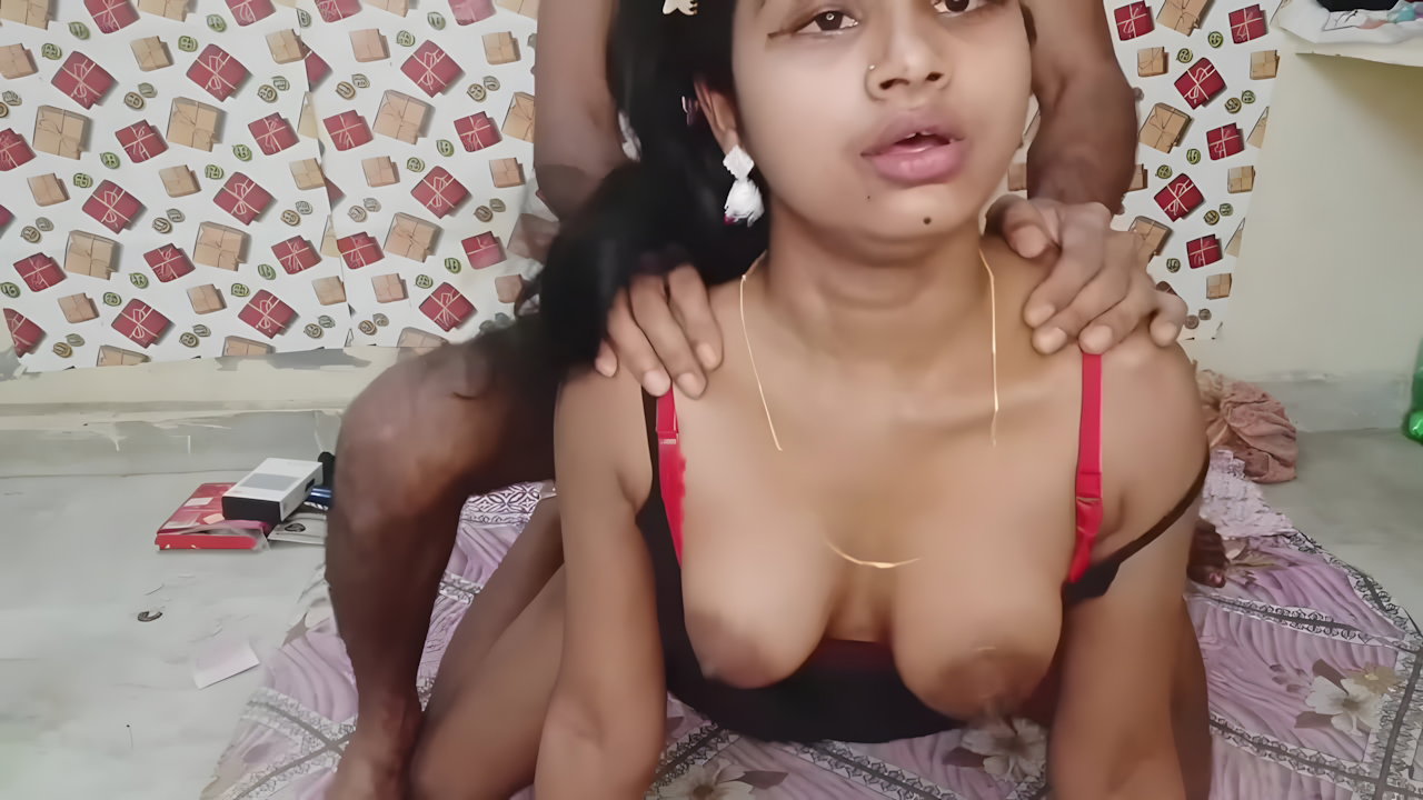 Indian college lady gets fucked by stepbrother after coming home from college, video caught