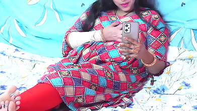 I Saw My Stepsister Showing Her Body to Her Boyfriend Over a Video Call