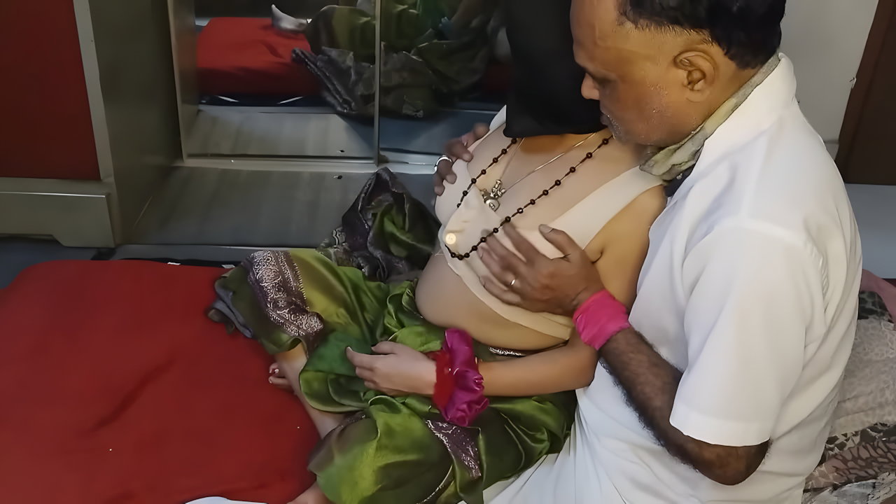 Chut ka pani nikala Garma garam sex masti