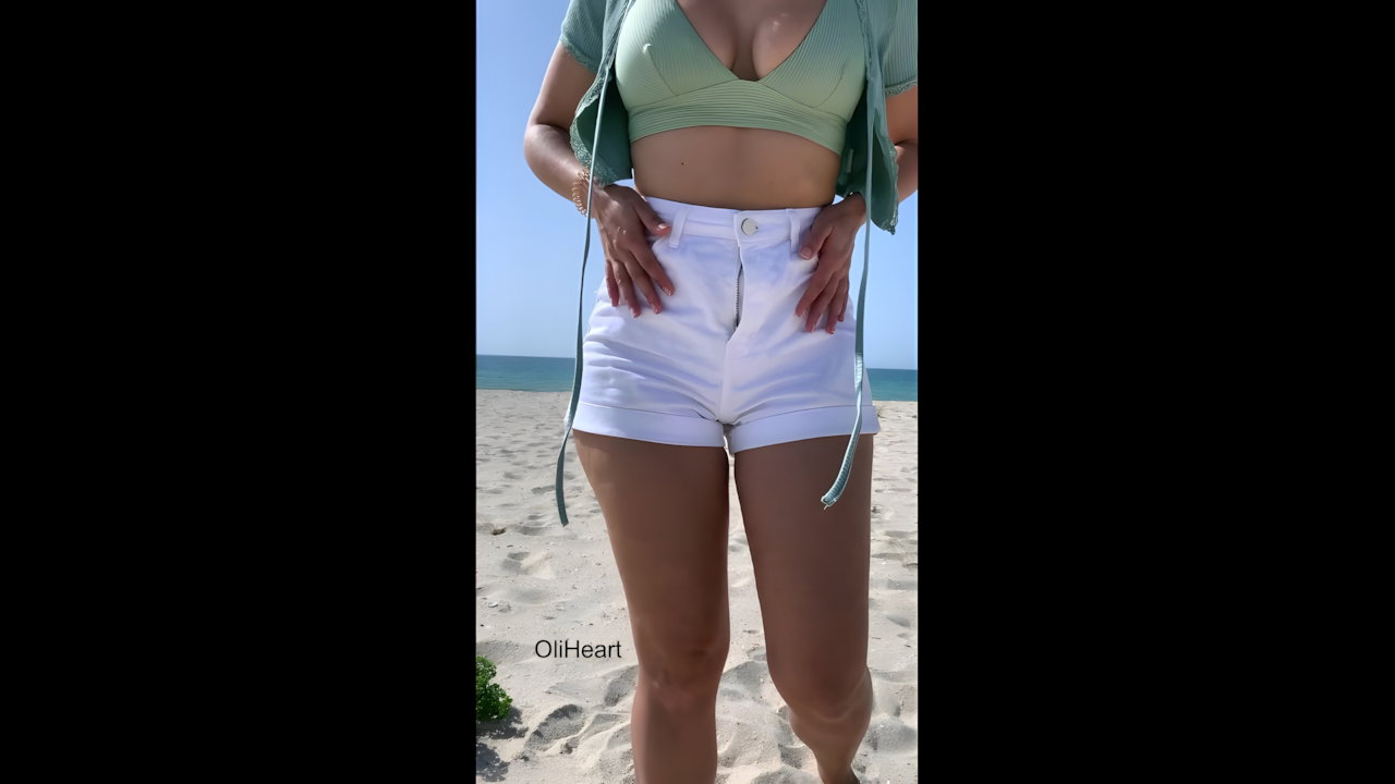 Nag-paiyot si Misis sa Tourguide at Kinain pa ang Tamod habang wala si Mister – Asian Pinay Filipina Boracay Outdoor Beach Sex Scandal Video_d17a455f
