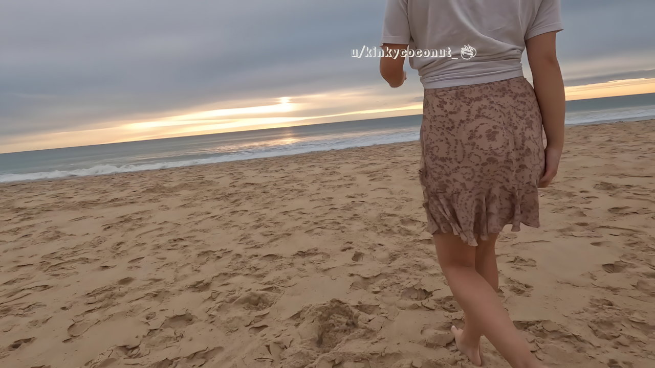 Fucking a girl on a crossroad beach_12a28d10
