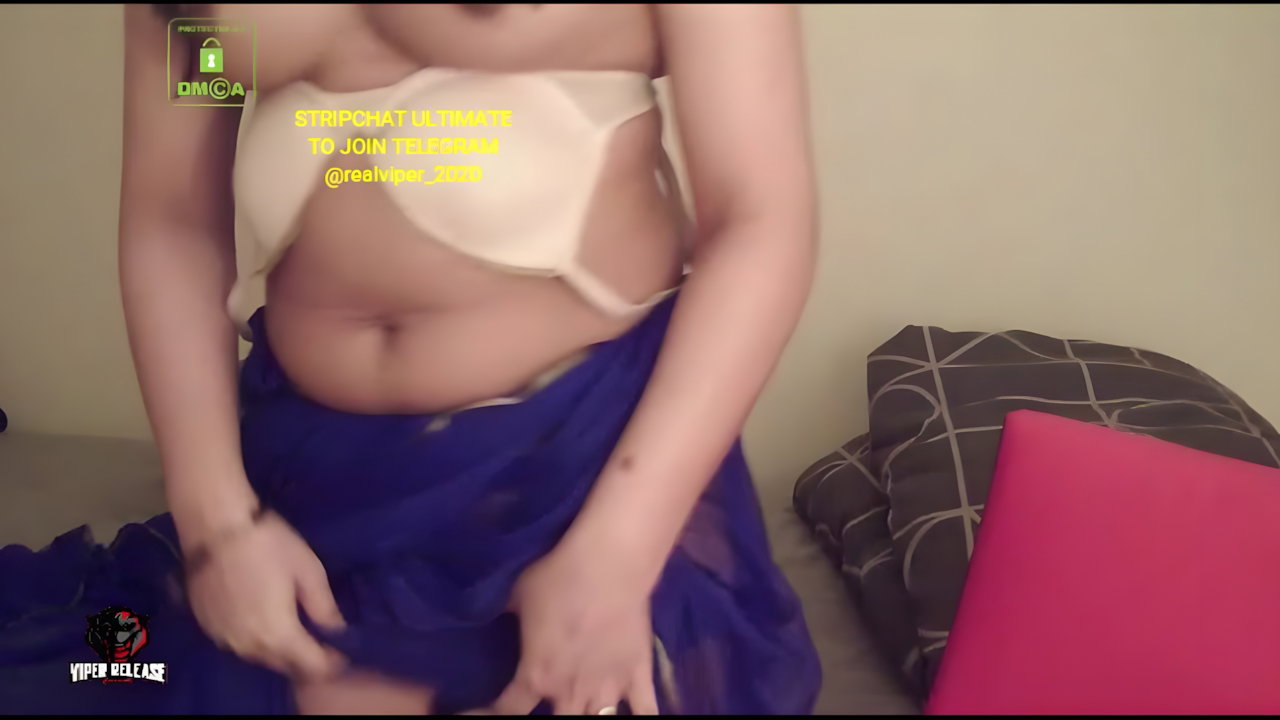 BadGirlHR 23 private show dildo fuck