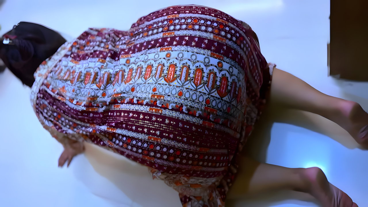 Beautiful Egypt Hot Stepmom Stuck Inside Table Now She Want Rough Anal From Me!