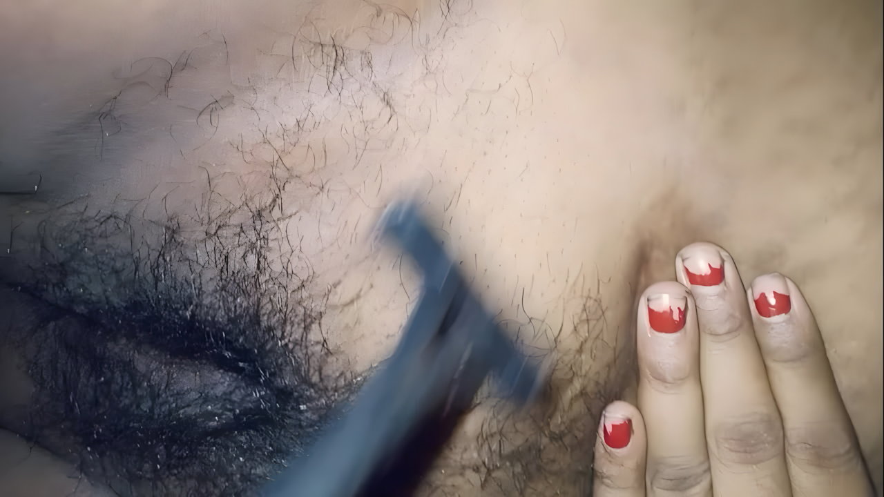 Desi Bhabhi Pusssy Hair Cutting Vidoe