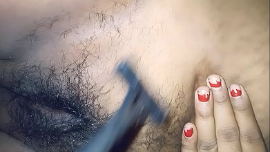 Desi Bhabhi Pusssy Hair Cutting Vidoe