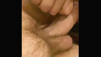 PAISHE LEKAR RASHMI BHABHI NE PADOSI LADKE KO APNI GAND CHOOT OR BOOBS DIKHAYE, indian hot girl pussy showing video call.